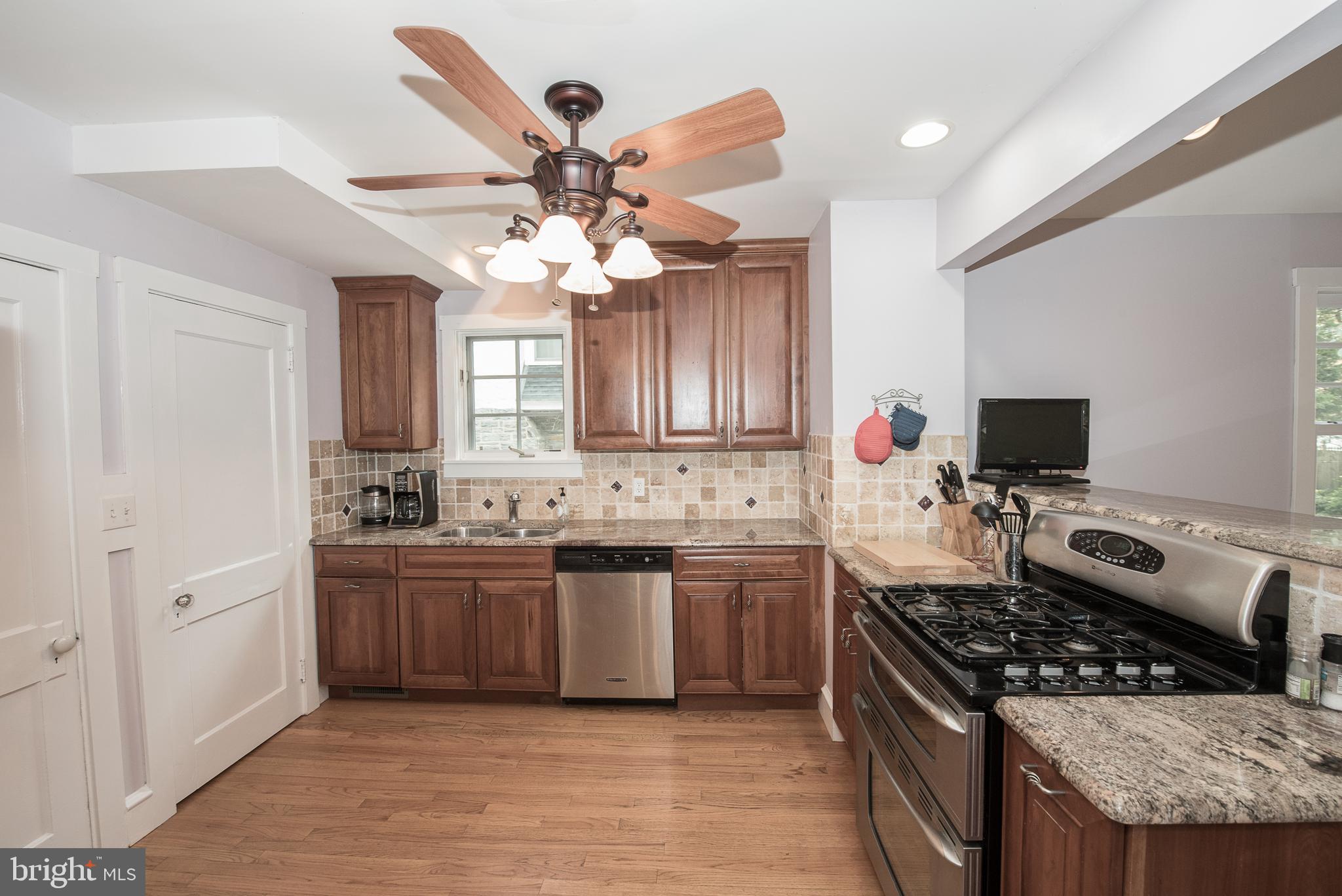 428 Anthwyn Road Narberth, PA 19072 - Photo 11 of 32 Gallery Image 11
