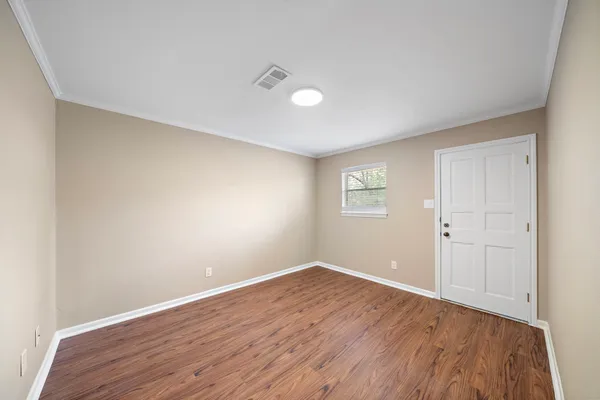 $2,500 | 1104 Hillcrest Drive, Conroe, TX 77301