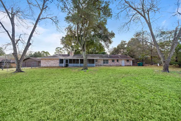 $2,500 | 1104 Hillcrest Drive, Conroe, TX 77301