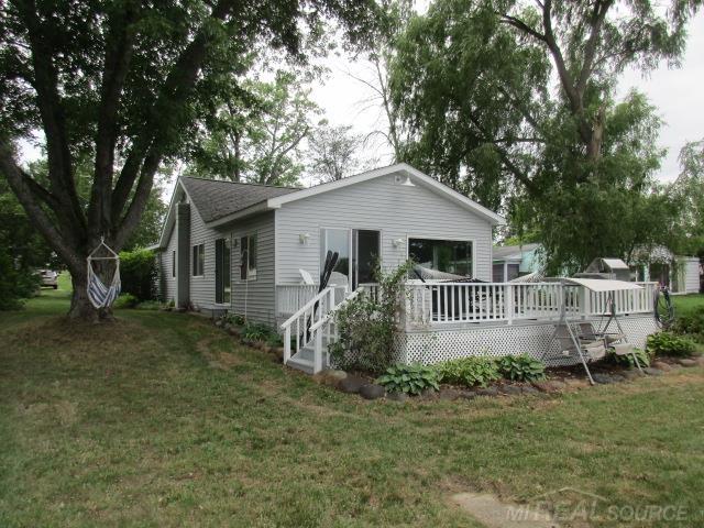 2119 South Lake Shore Road Harbor Beach, MI 48441 - Photo 1 of 37 50086811.JPG
