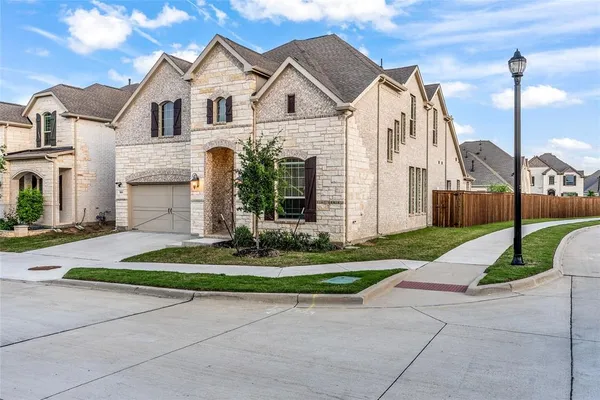 $3,595 | 300 Foxglove Hill, Argyle, TX 76226