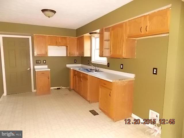 11949 Hemlock Road Lusby, MD 20657 - Photo 7 of 24 Kitchen