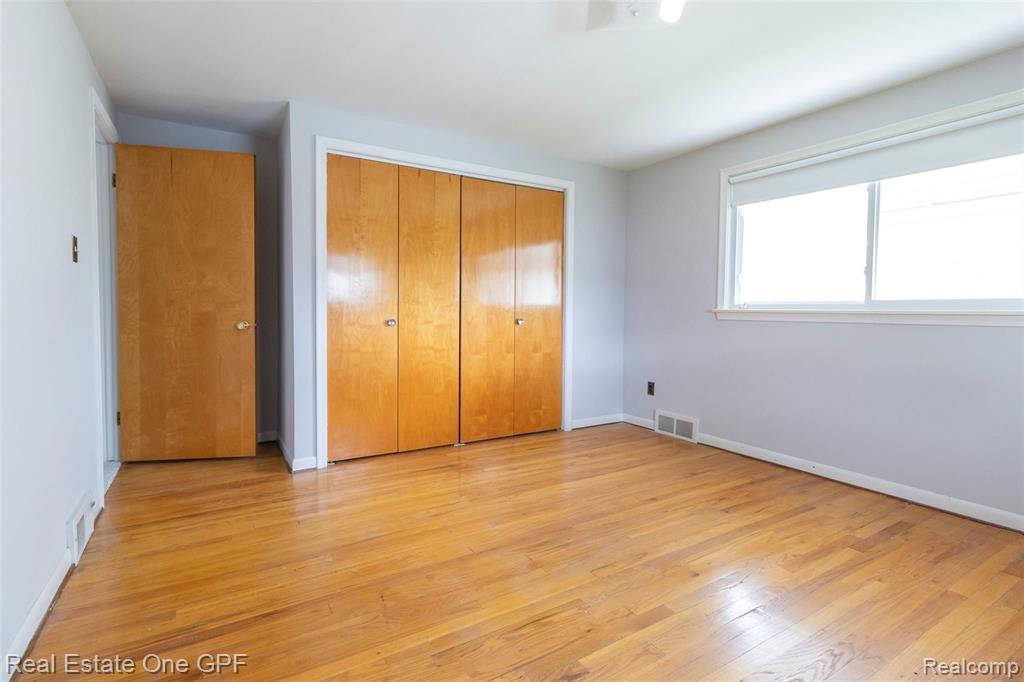 18210 Rainbow Road Fraser, MI 48026 - Photo 20 of 41