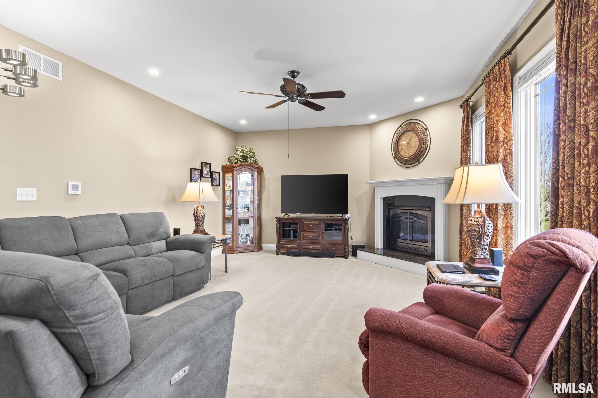 2104 Dubsdread Lane Springfield, IL 62711 - Photo 12 of 55