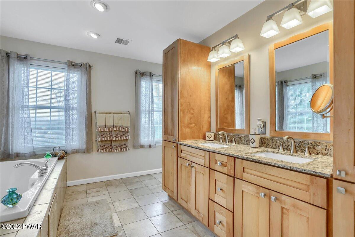 110 Stone Ridge Road Dingmans Ferry, PA 18328 - Photo 24 of 65