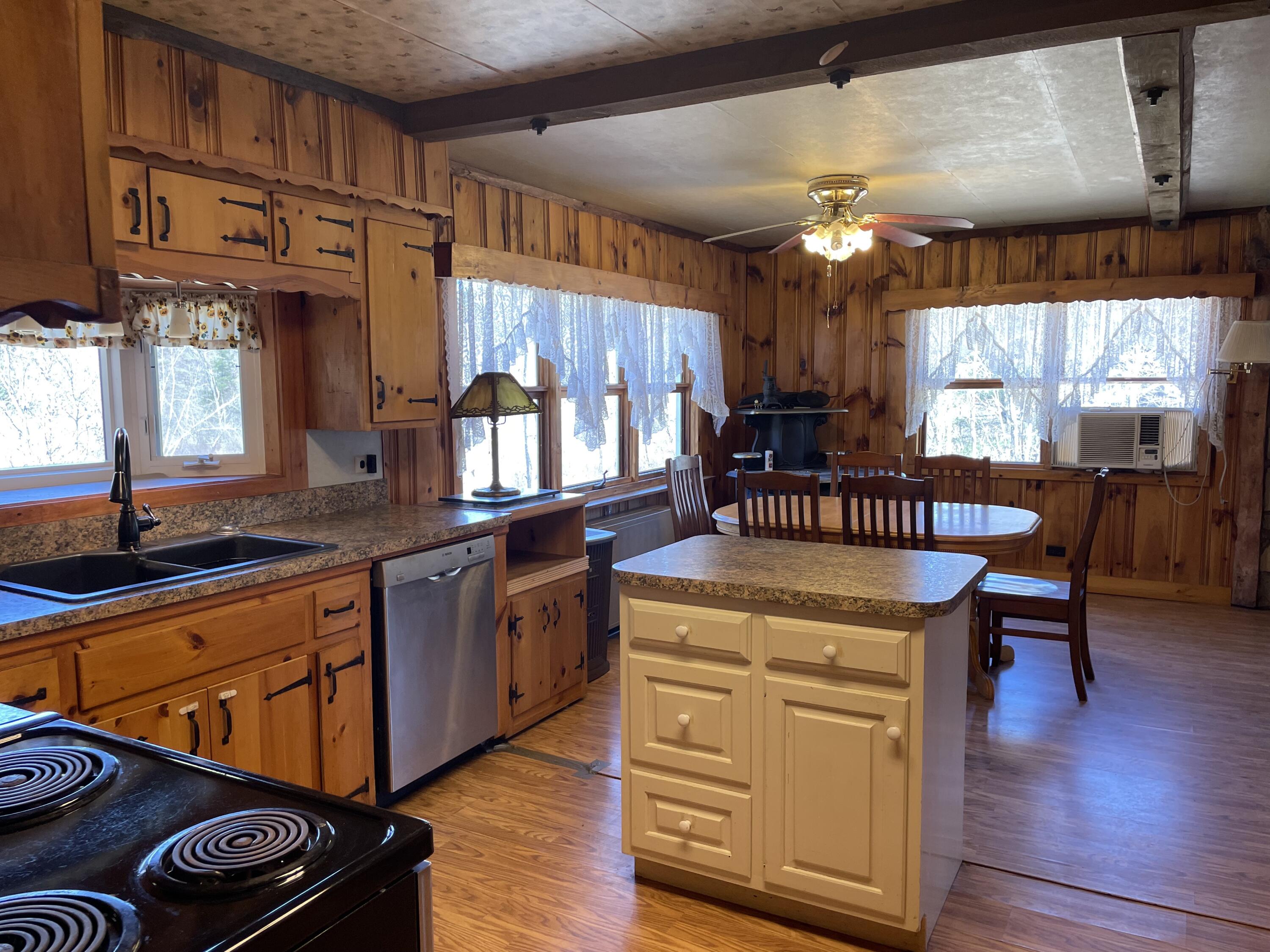 321 Gore Road Oxford, ME 04270 - Photo 29 of 54 SHVRPrGEQXSp1RP6vrtbFg