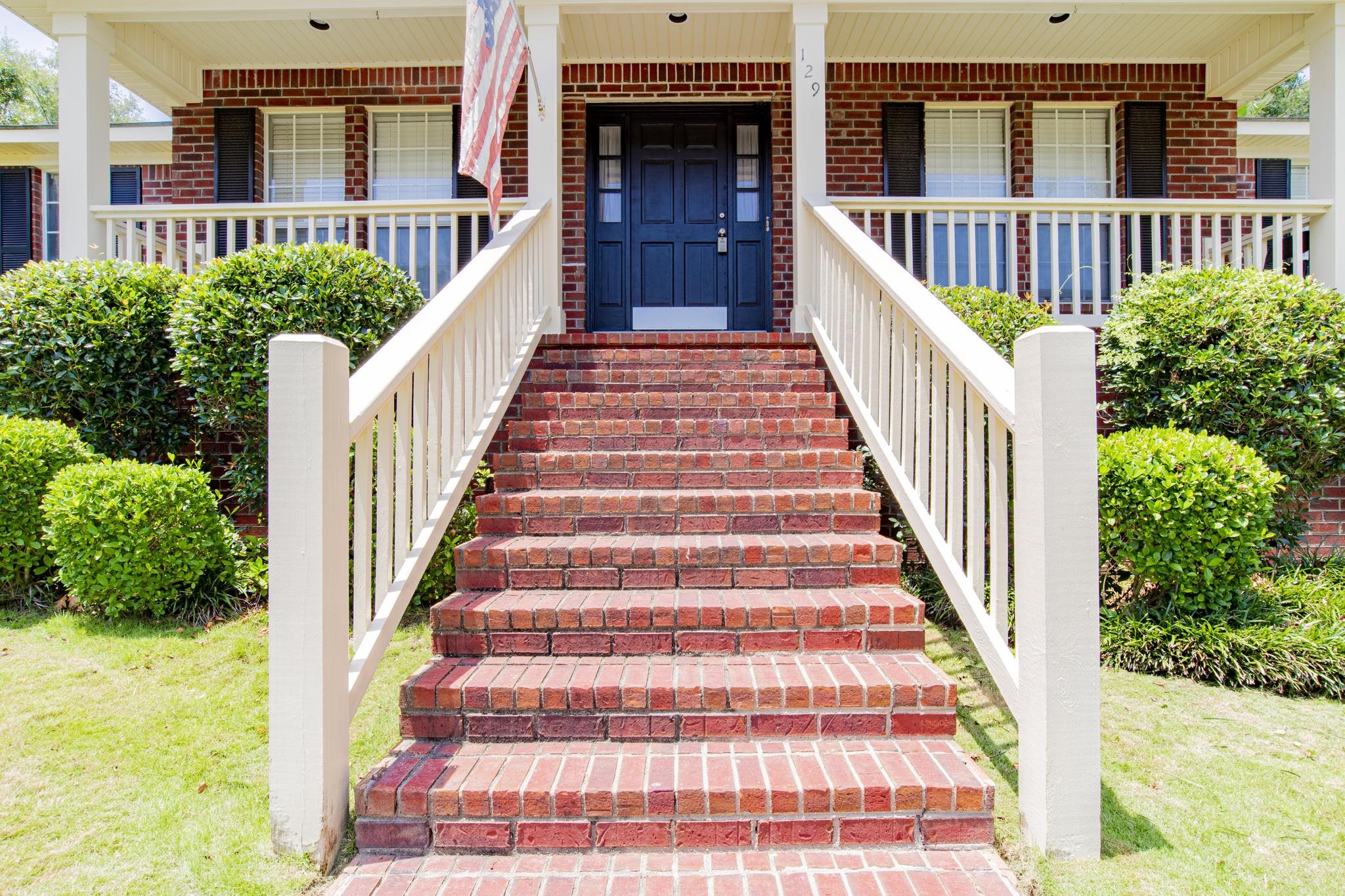 129 Lakeview Loop Daphne, AL 36526 - Photo 2 of 28 Front