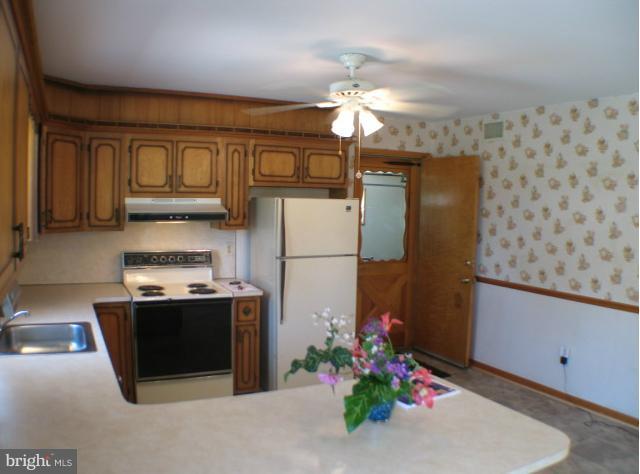 816 Hook Road Westminster, MD 21157 - Photo 20 of 30 kitchen