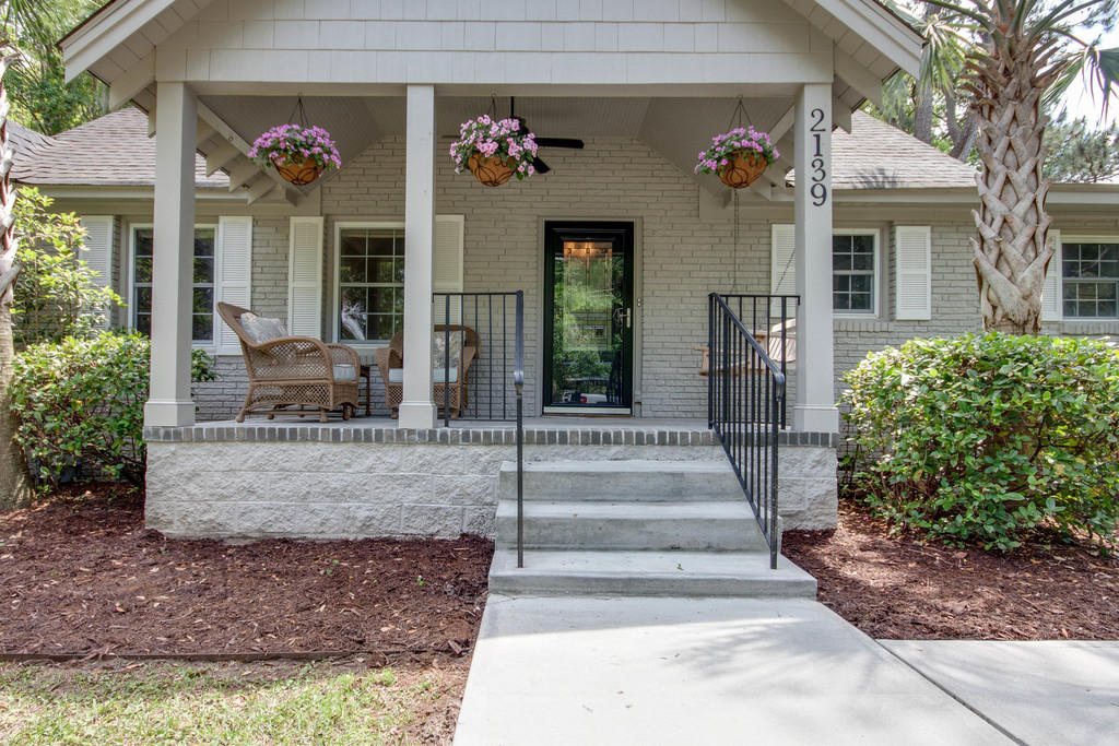 2139 Wappoo Hall Road Charleston, SC 29412 - Photo 4 of 38 ib1504231-1004