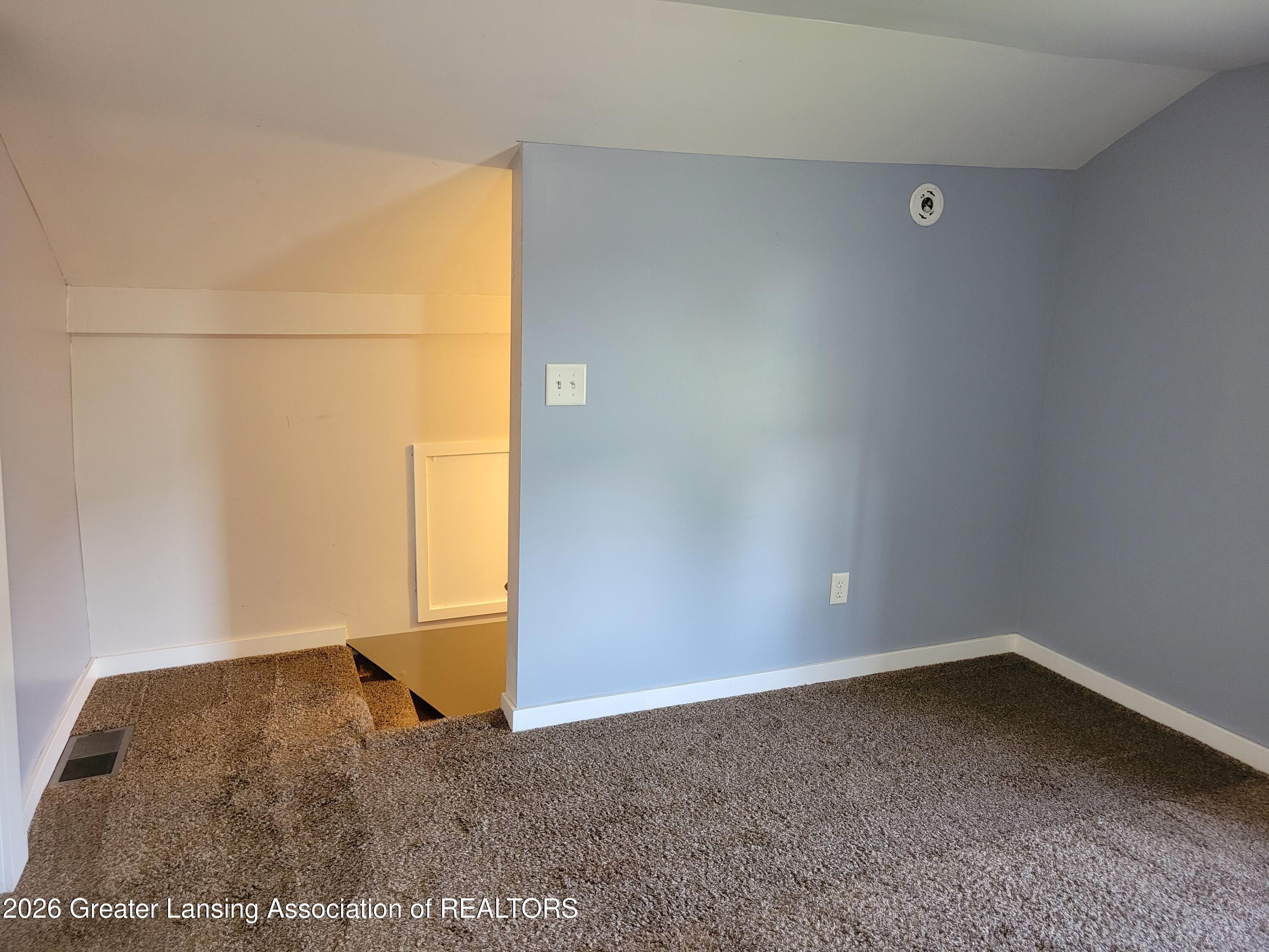4609 West Pratt Road Dewitt, MI 48820 - Photo 14 of 29 20260528_185746