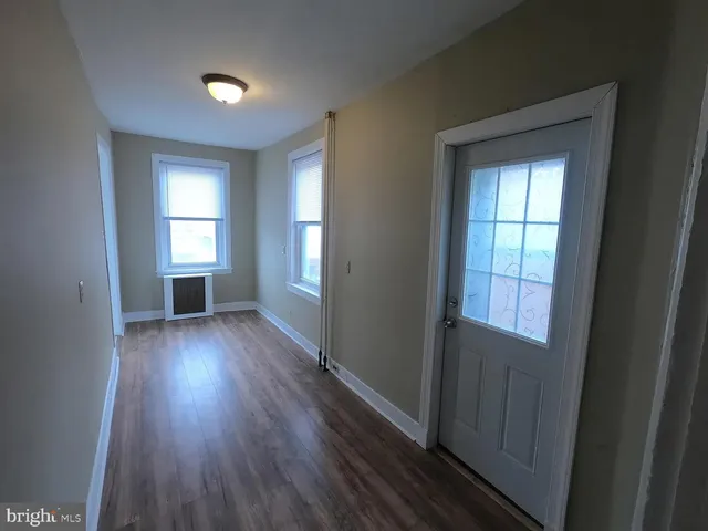 a view of empty room and window