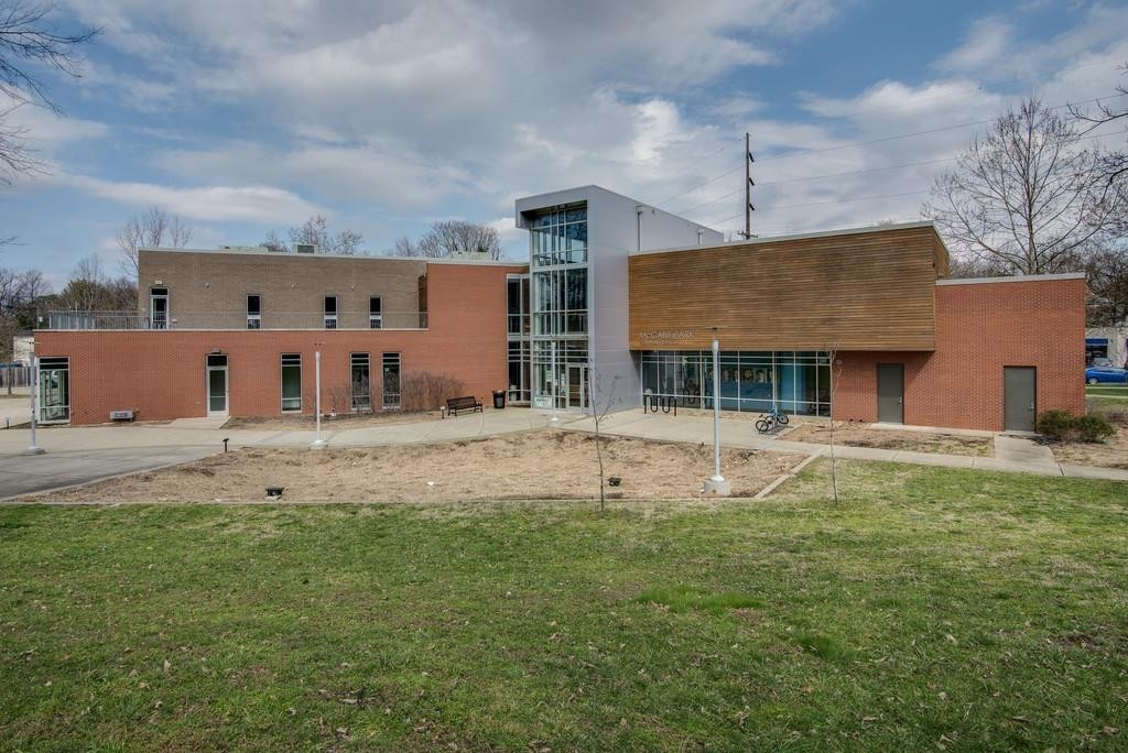 517 Sloan Road Nashville, TN 37209 - Photo 22 of 25 a front view of a house with a yard