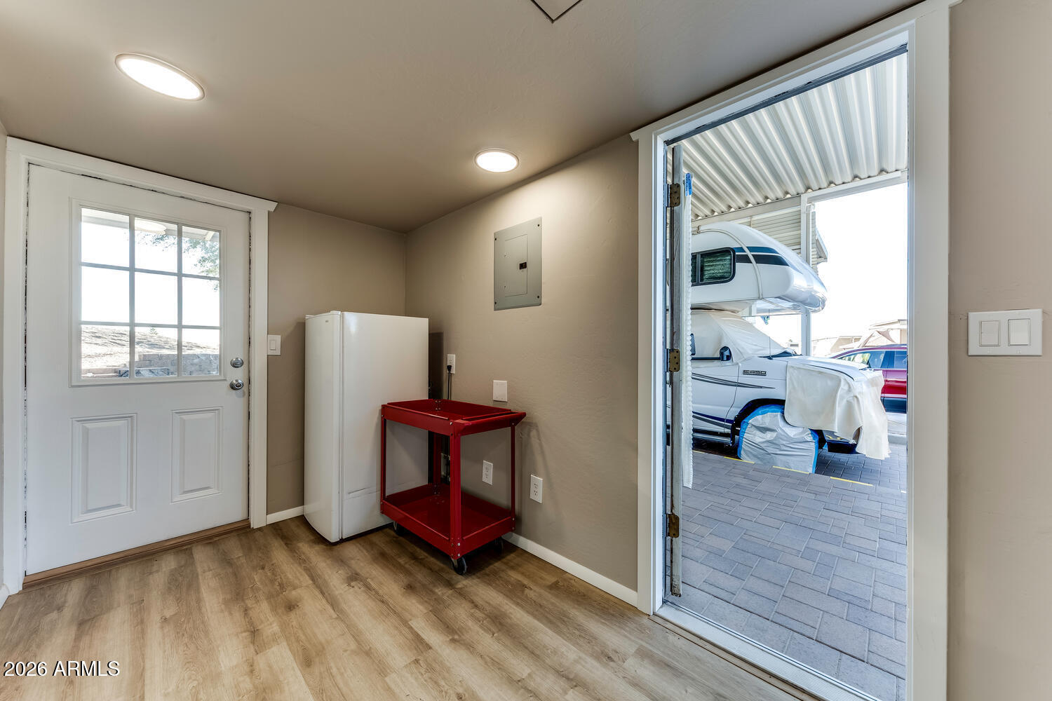 17200 West Bell Road, Unit 722 Surprise, AZ 85374 - Photo 9 of 19 a view of room with furniture and a window