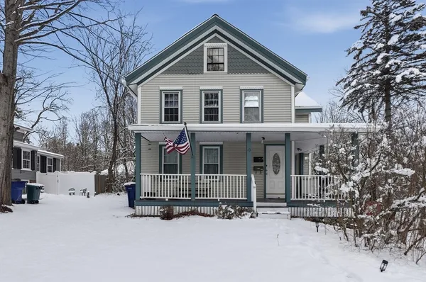 $3,200 | 10 Franklin Street, Unit 1, Medway, MA 02053