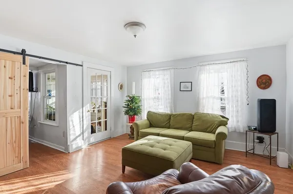 $3,200 | 10 Franklin Street, Unit 1, Medway, MA 02053