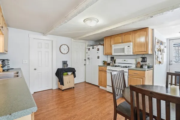 $3,200 | 10 Franklin Street, Unit 1, Medway, MA 02053