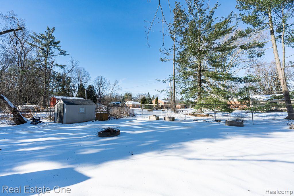 410 Maplehill Road Rochester Hills, MI 48306 - Photo 48 of 56