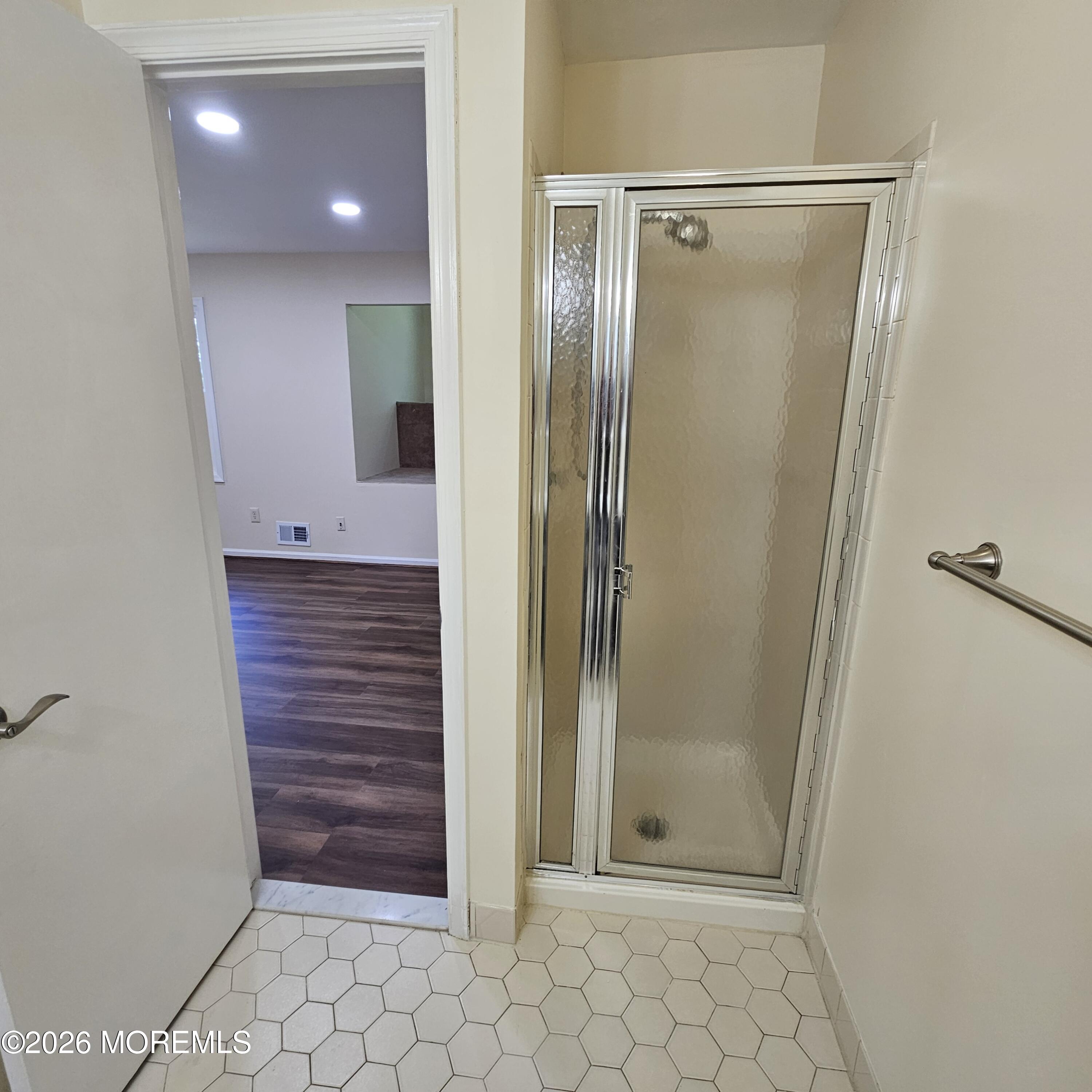 3 Millay Court Freehold, NJ 07728 - Photo 32 of 36 secondbedroomprivatebath2