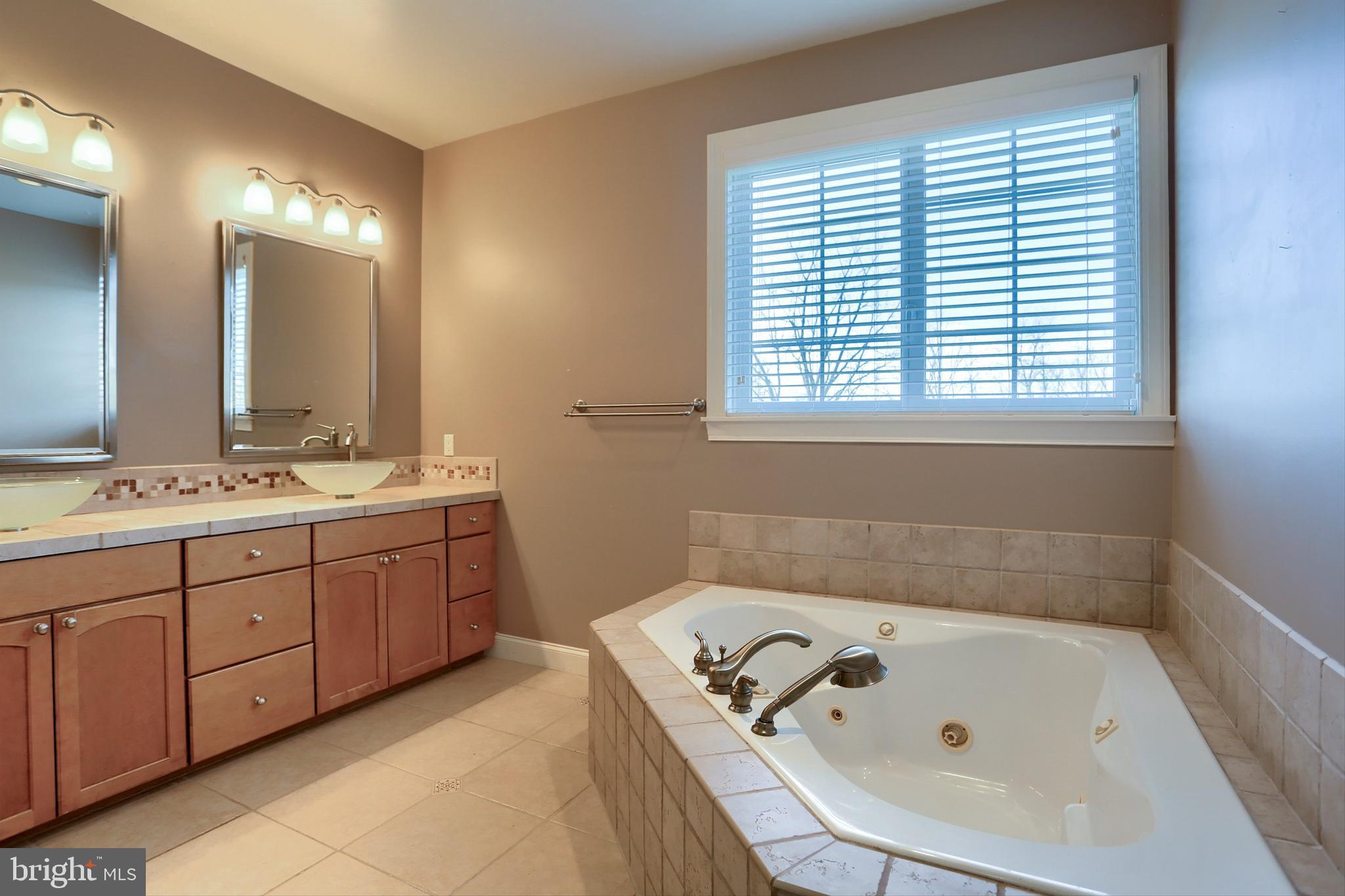 16 Ridge Drive Carlisle, PA 17015 - Photo 24 of 42 Gallery Image 24