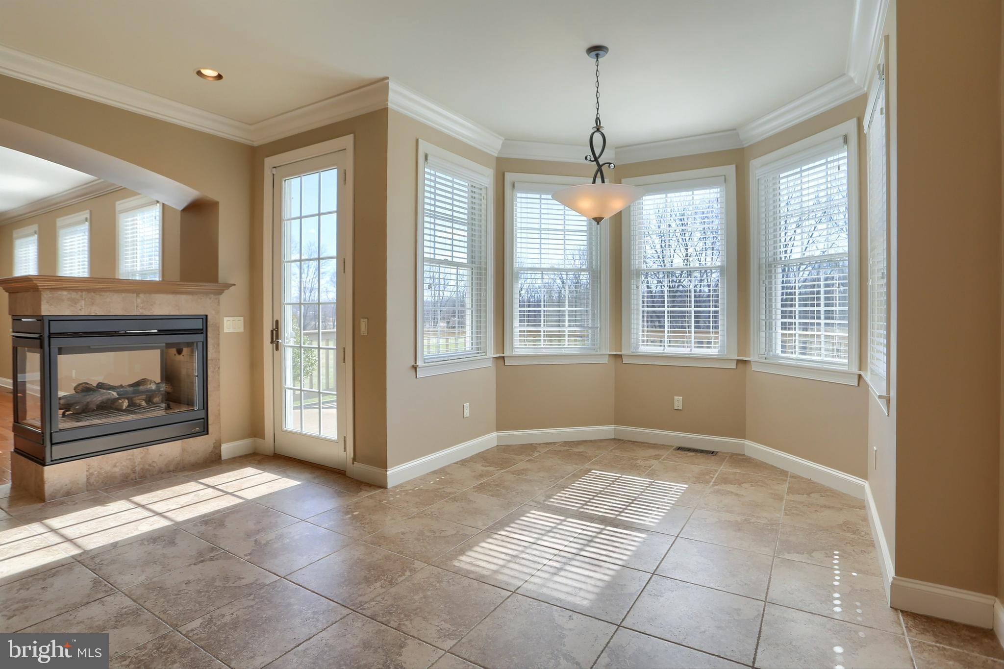 16 Ridge Drive Carlisle, PA 17015 - Photo 8 of 42 Gallery Image 8