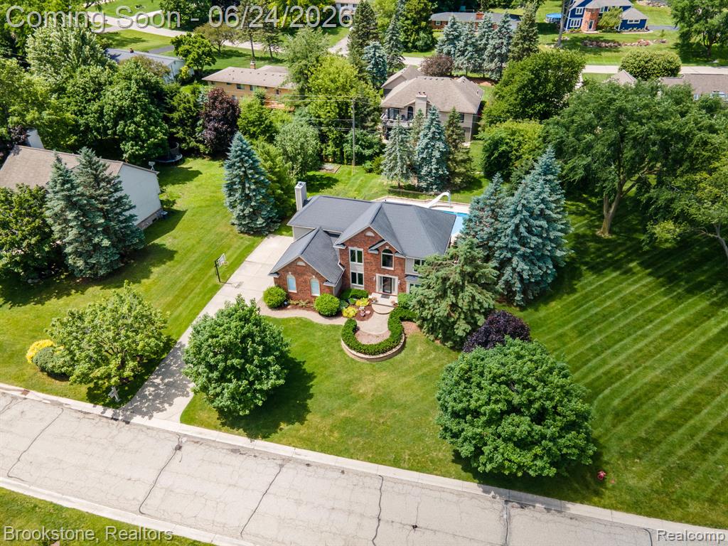 3812 Kossuth Road Lake Orion, MI 48360 - Photo 3 of 47