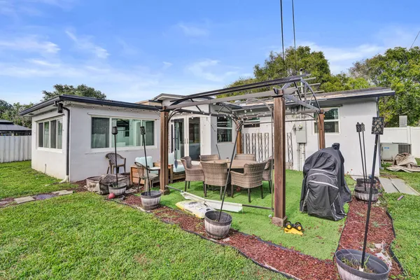 $505,000 | 5131 Southwest 92nd Terrace, Cooper City, FL 33328