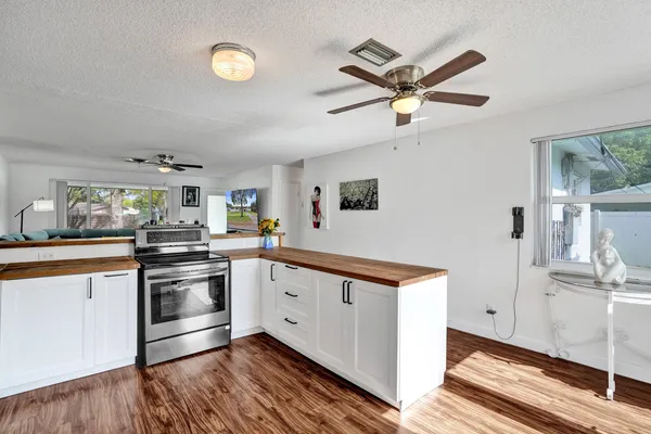 $505,000 | 5131 Southwest 92nd Terrace, Cooper City, FL 33328