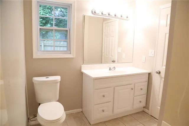 $2,000 | 5141 Farm Pl Drive Northeast, Woodstock, GA 30188