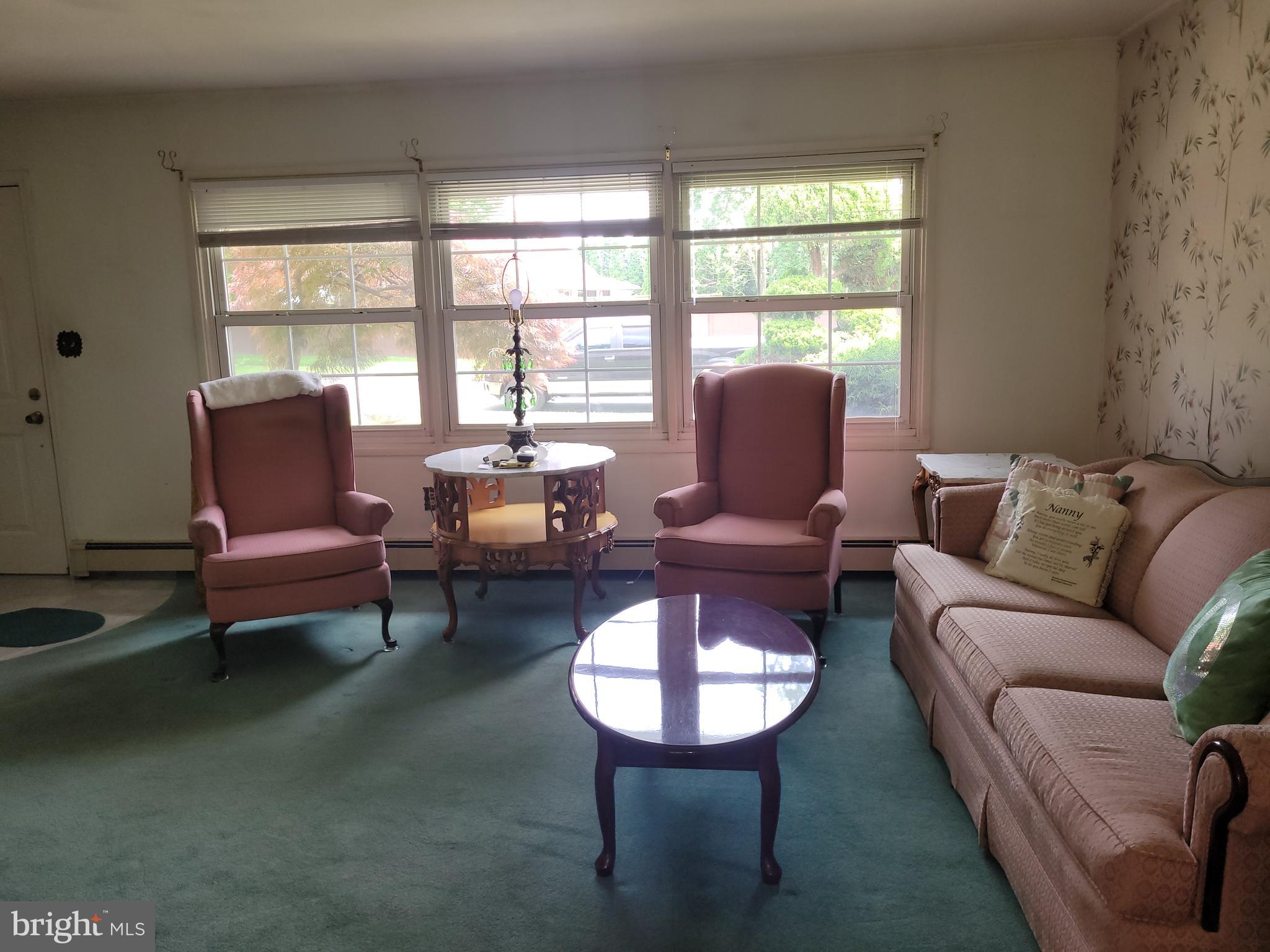 35 Upland Road Levittown, PA 19056 - Photo 3 of 14 Living room