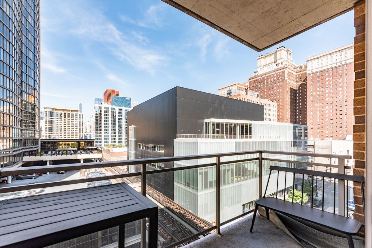 1 East 8th Street, Unit 511 Chicago, IL 60605 - Photo 12 of 13
