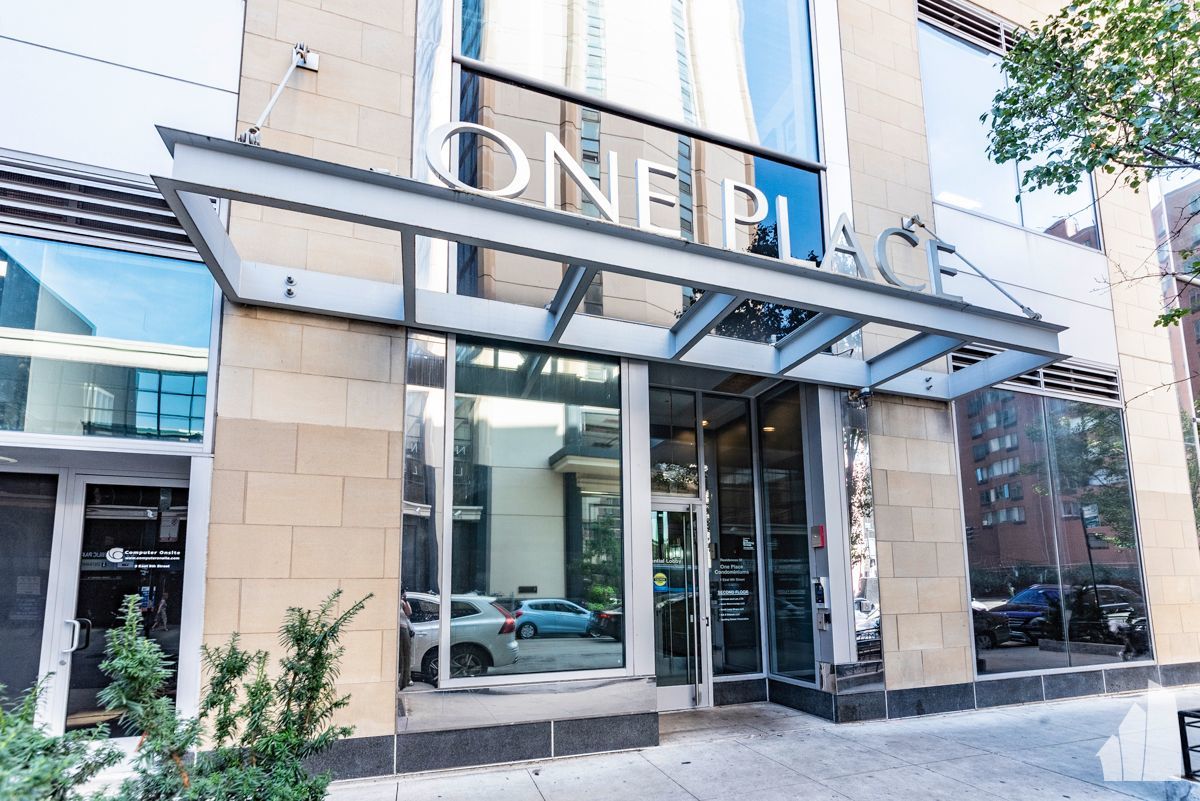 1 East 8th Street, Unit 511 Chicago, IL 60605 - Photo 2 of 13