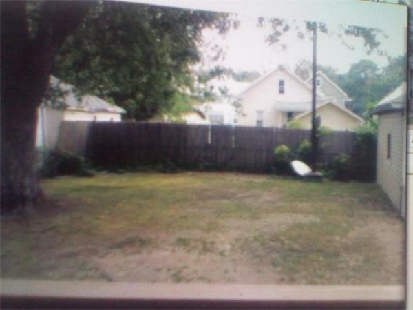 73-75 Gold Street Springfield, MA 01107 - Photo 4 of 5