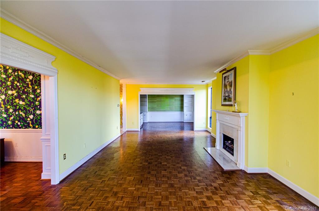 832 Cherokee Road, Unit J3U/F17 Charlotte, NC 28207 - Photo 14 of 31 Gallery Image 14