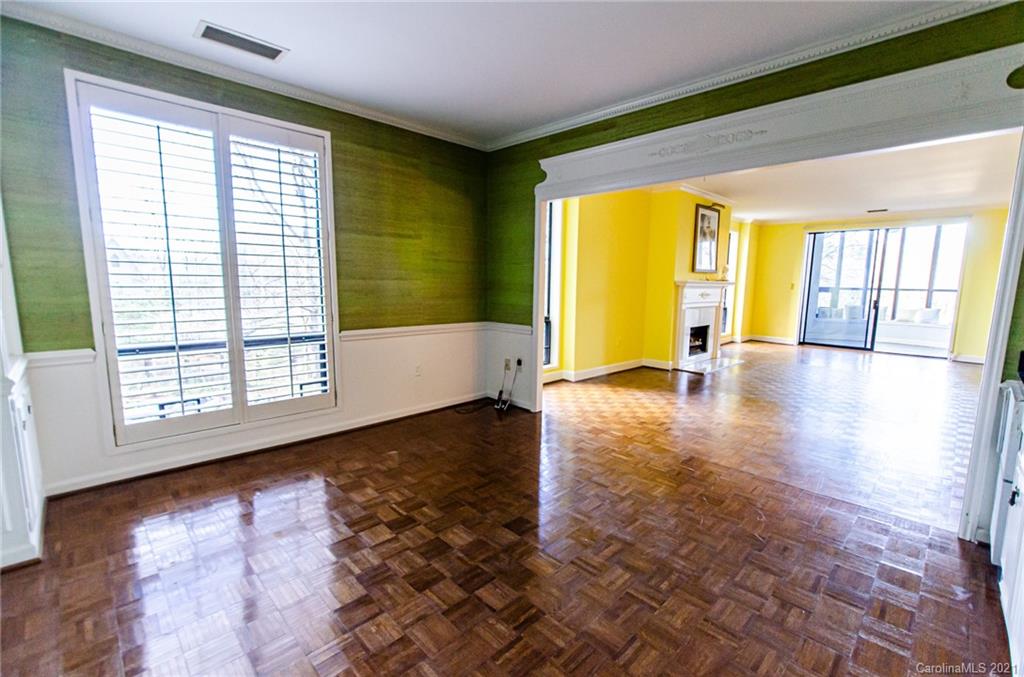 832 Cherokee Road, Unit J3U/F17 Charlotte, NC 28207 - Photo 23 of 31 Gallery Image 23
