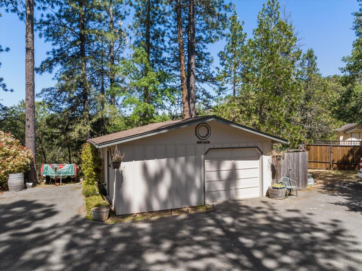 222 Guth Road Grants Pass, OR 97526 - Photo 40 of 48 18-DJI_0422