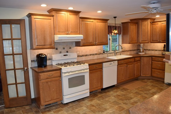 31 High Meadow Road Agawam, MA 01030 - Photo 7 of 27 Gallery Image 7