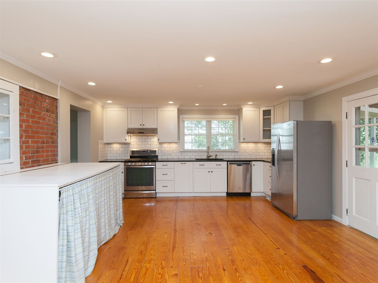 1228 Watauga Street Raleigh, NC 27604 - Photo 9 of 25 Photo 9