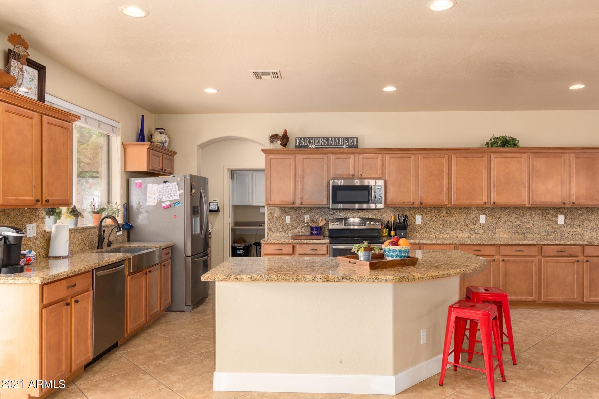 13551 West Redfield Road Surprise, AZ 85379 - Photo 18 of 52 Kitchen