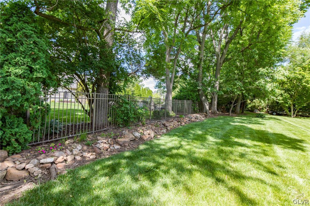 390 Wedgewood Road Bethlehem, PA 18017 - Photo 13 of 48 Rear Tree Line