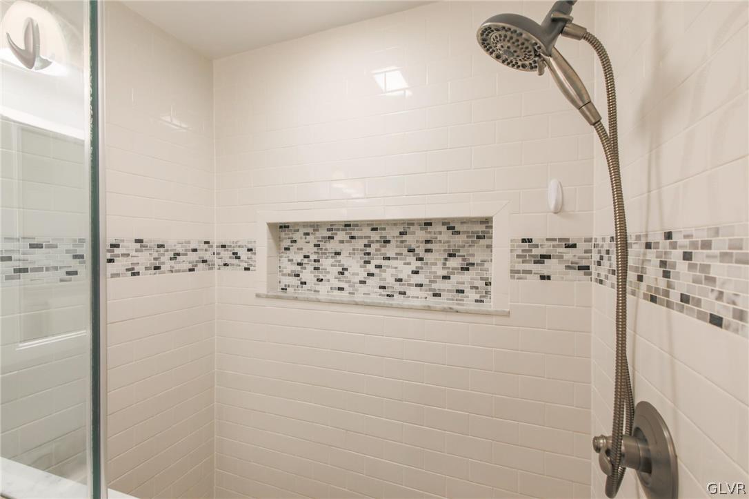 390 Wedgewood Road Bethlehem, PA 18017 - Photo 30 of 48 Walk-in shower