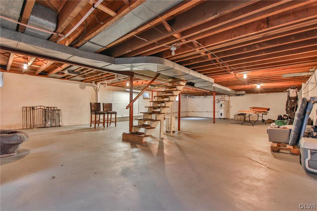 390 Wedgewood Road Bethlehem, PA 18017 - Photo 44 of 48 2200 SF open concept Basement