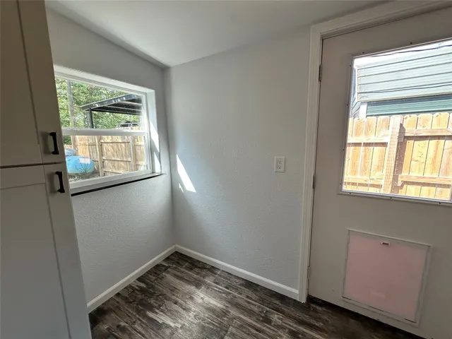 $379,000 | 195 Lakeside Drive, Zavalla, TX 75980