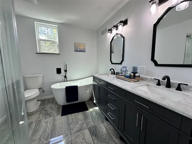 $379,000 | 195 Lakeside Drive, Zavalla, TX 75980