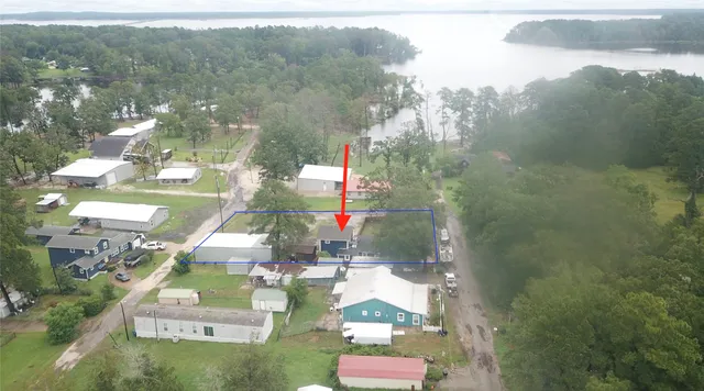 $379,000 | 195 Lakeside Drive, Zavalla, TX 75980