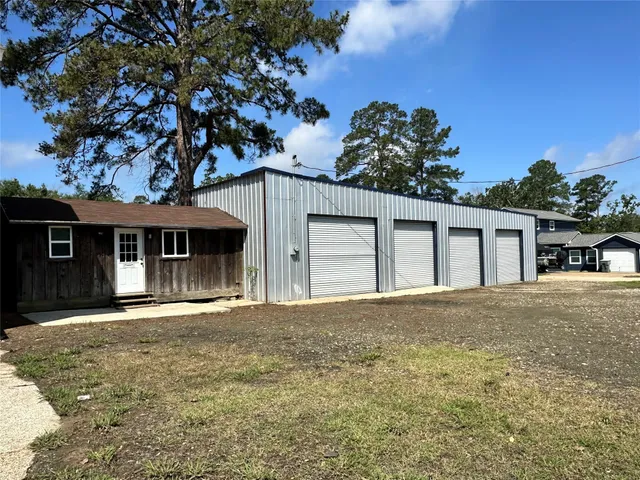 $379,000 | 195 Lakeside Drive, Zavalla, TX 75980
