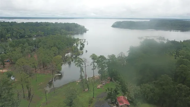 $379,000 | 195 Lakeside Drive, Zavalla, TX 75980