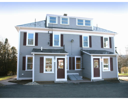 27-29 Topsfield Road, Unit 1 Ipswich, MA 01938 - Photo 3 of 3 Gallery Image 3