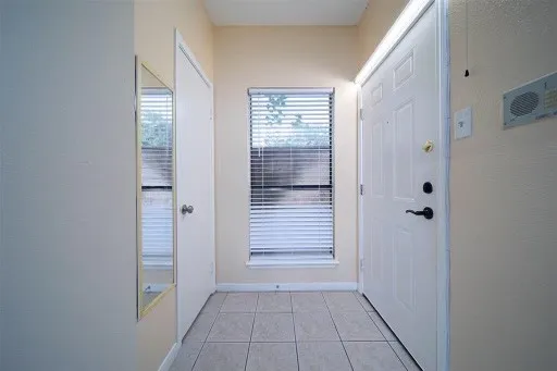 $1,250 | 8293 Sands Point Drive, Unit 185, Houston, TX 77036