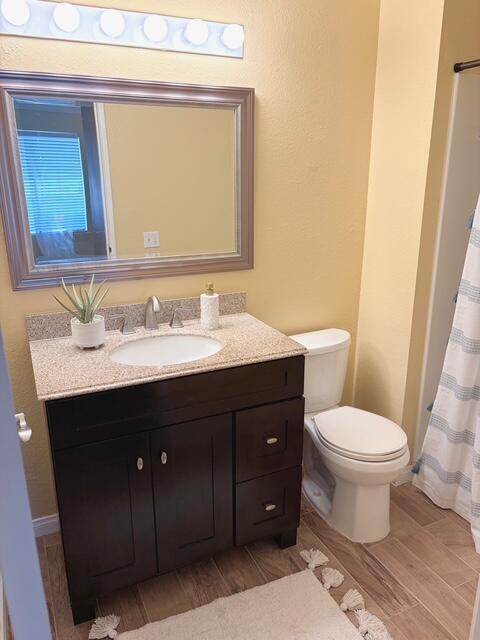 43376 Cook Street, Unit 87 Palm Desert, CA 92211 - Photo 23 of 35 a bathroom with a sink and a toilet