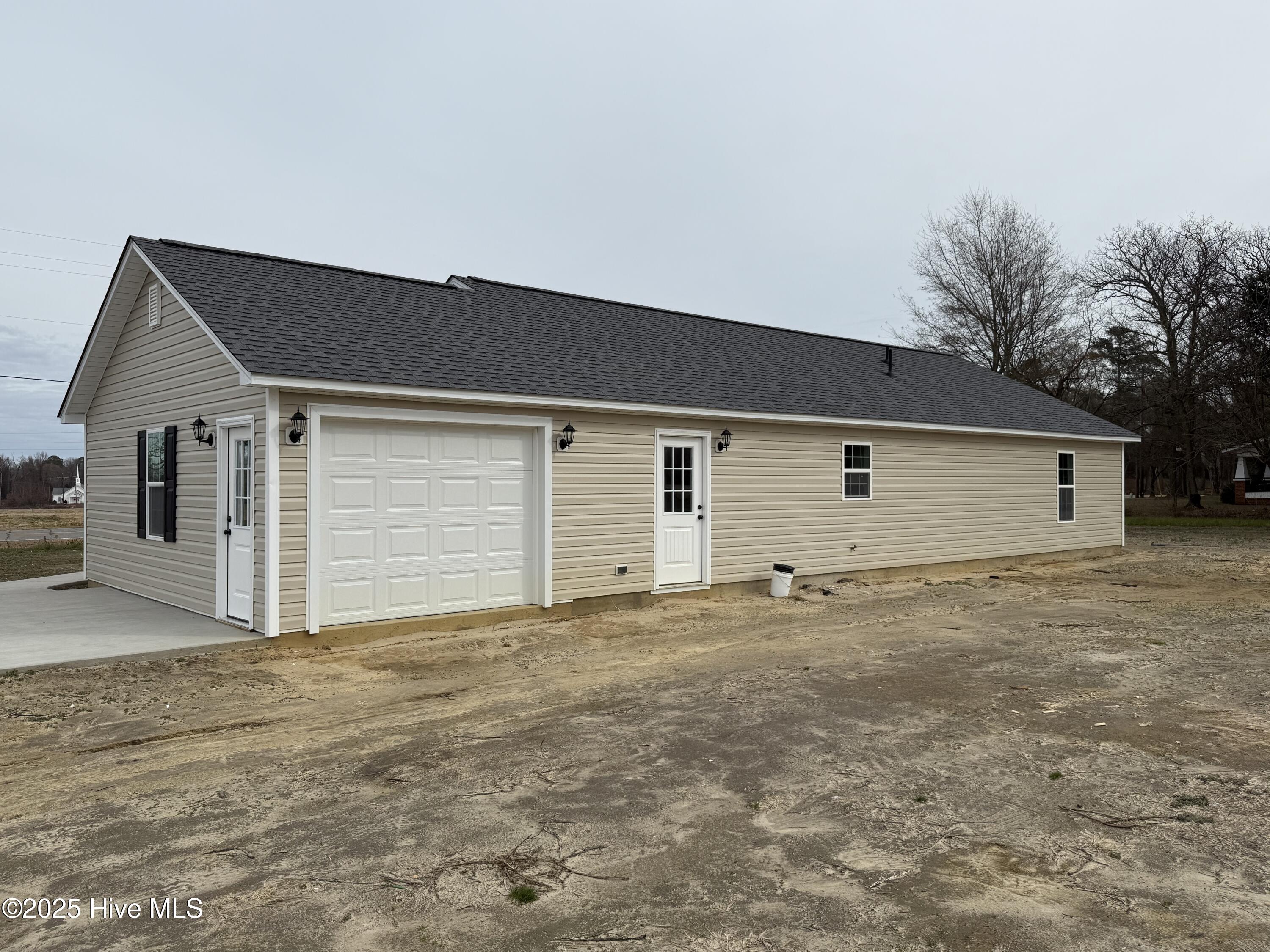 1581 Thunder Swamp Road Mount Olive, NC 28365 - Photo 2 of 2 IMG_5471